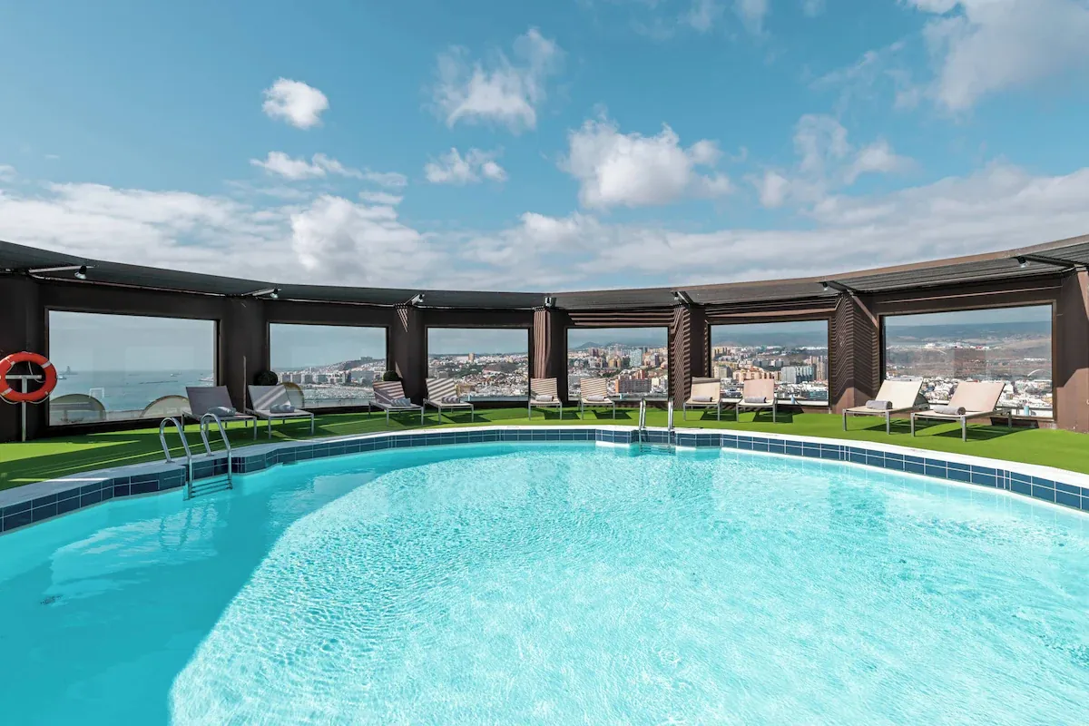 Rooftop pool at AC Hotel Gran Canaria by Marriott