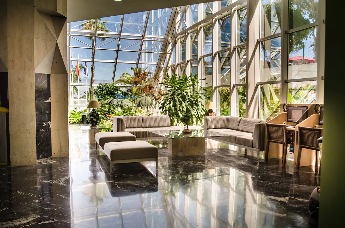 Glass-roofed lounge with marble floors at Catalonia Las Vegas – Adults Only, Puerto de la Cruz