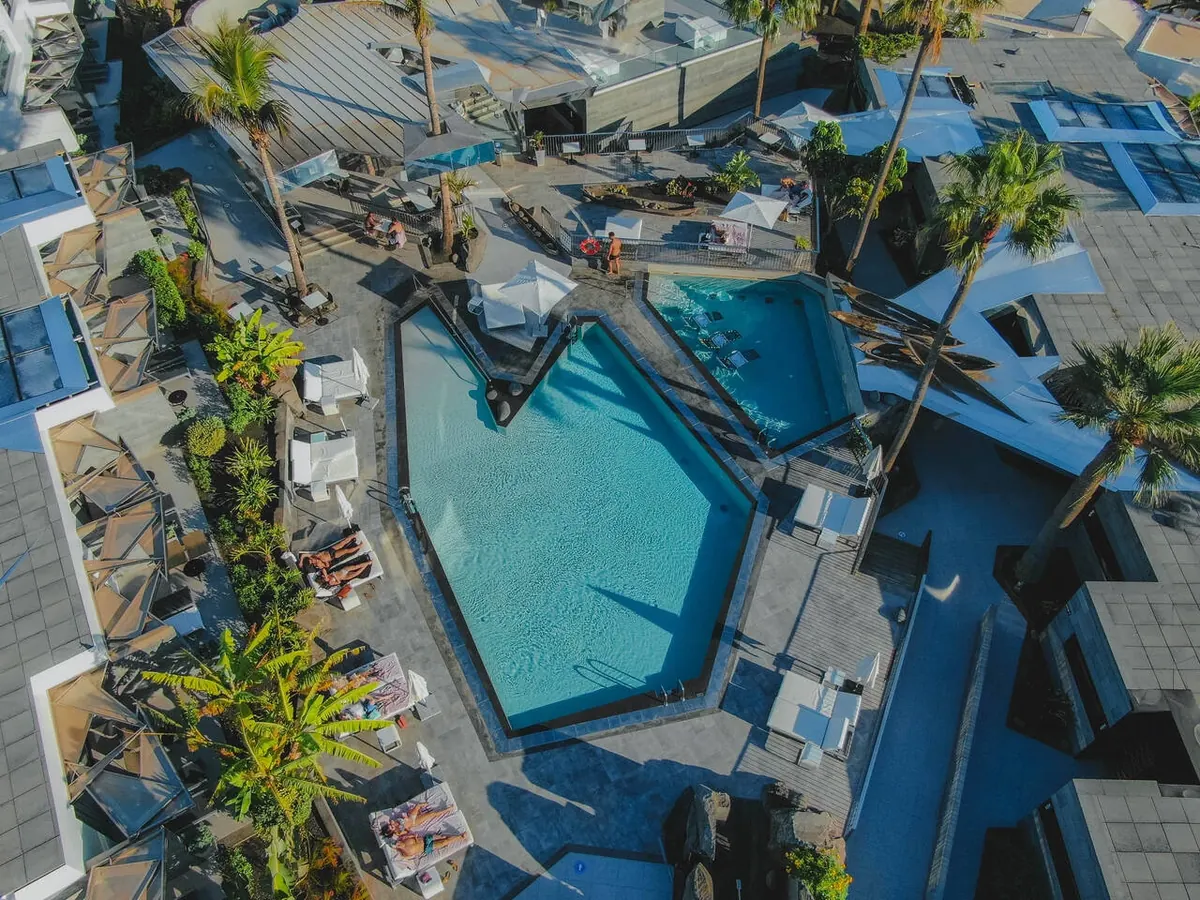 Aerial view of the pool, swim-up bar and suites at La Isla y el Mar Hotel Boutique, Puerto del Carmen